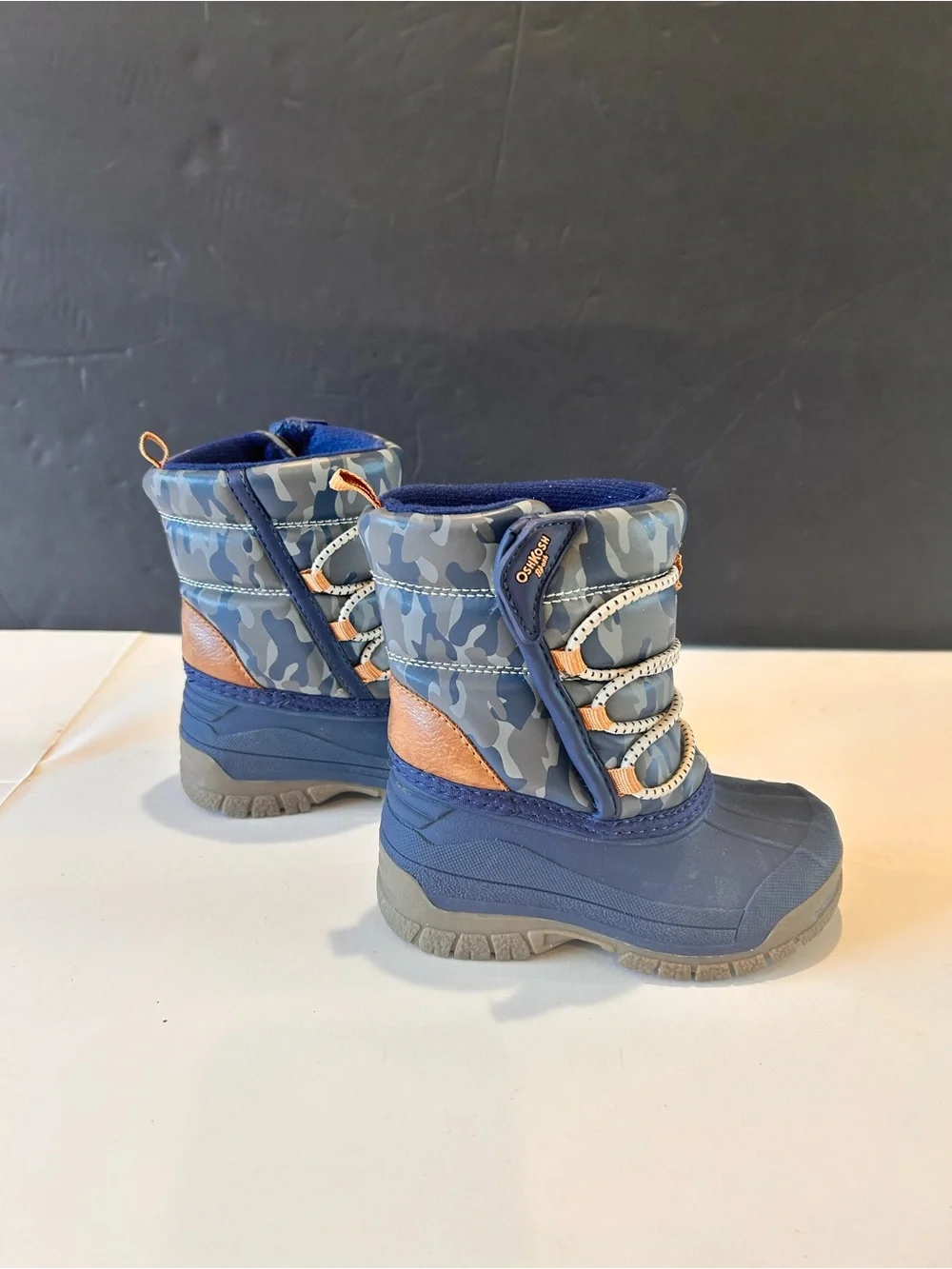 OshKosh Kids Size 5 Blue Camo Waterproof Winter Snow Boots